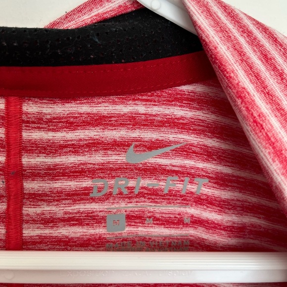 Nike Dri fit Red Striped Men's Polo Shirt size medium - Picture 3 of 5